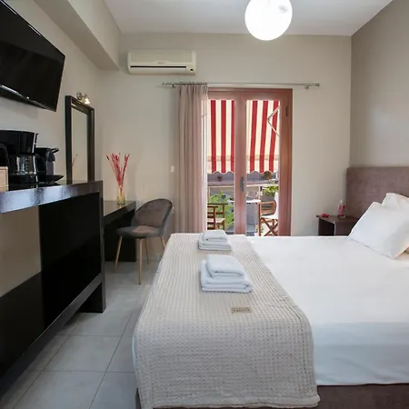 Athina 3*