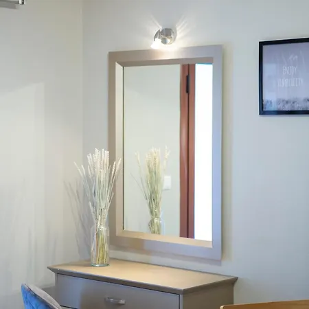 Apart Otel Athina Nydri (Lefkada)