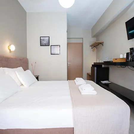 Athina Hotel apartamentowy 4*