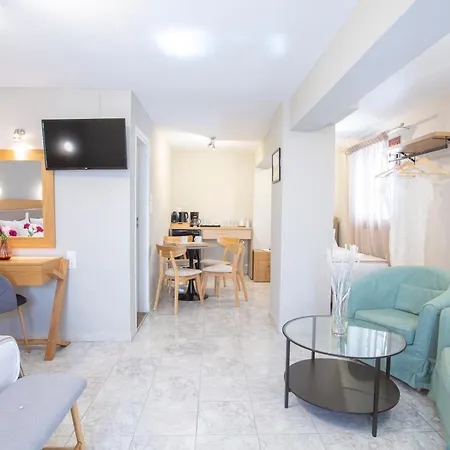 Hotel apartamentowy Athina