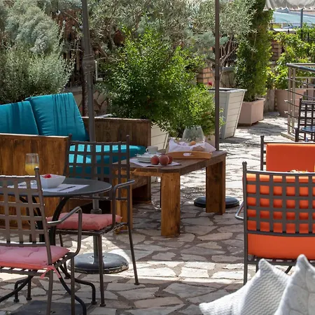 Athina 2* Nydri (Lefkada)
