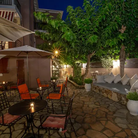 Aparthotel Athina