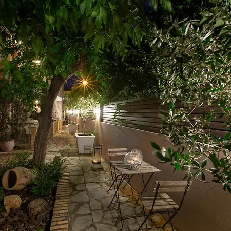 Aparthotel Athina Nydri (Lefkada)