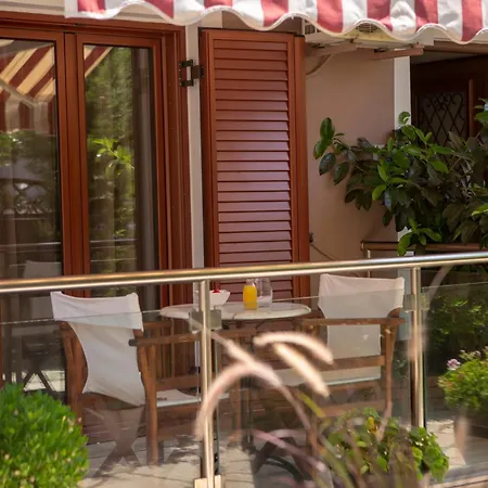 Athina Résidence Aparthotel