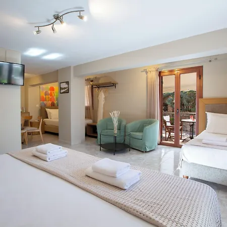 Hotel apartamentowy Athina 4*