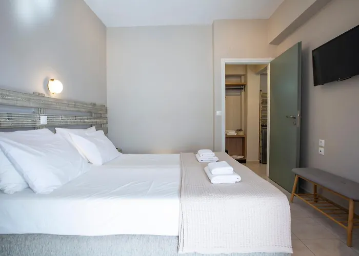Athina 3* نيدري